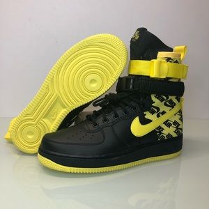 NIKE SF AIR FORCE 1 BLACK/YELLOW